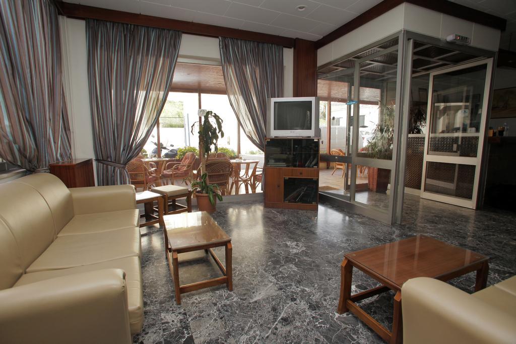 Evans Hotel Heraklion  Ngoại thất bức ảnh
