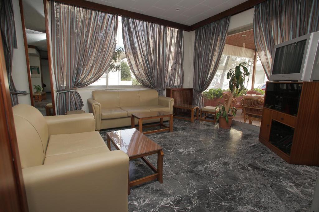 Evans Hotel Heraklion  Ngoại thất bức ảnh