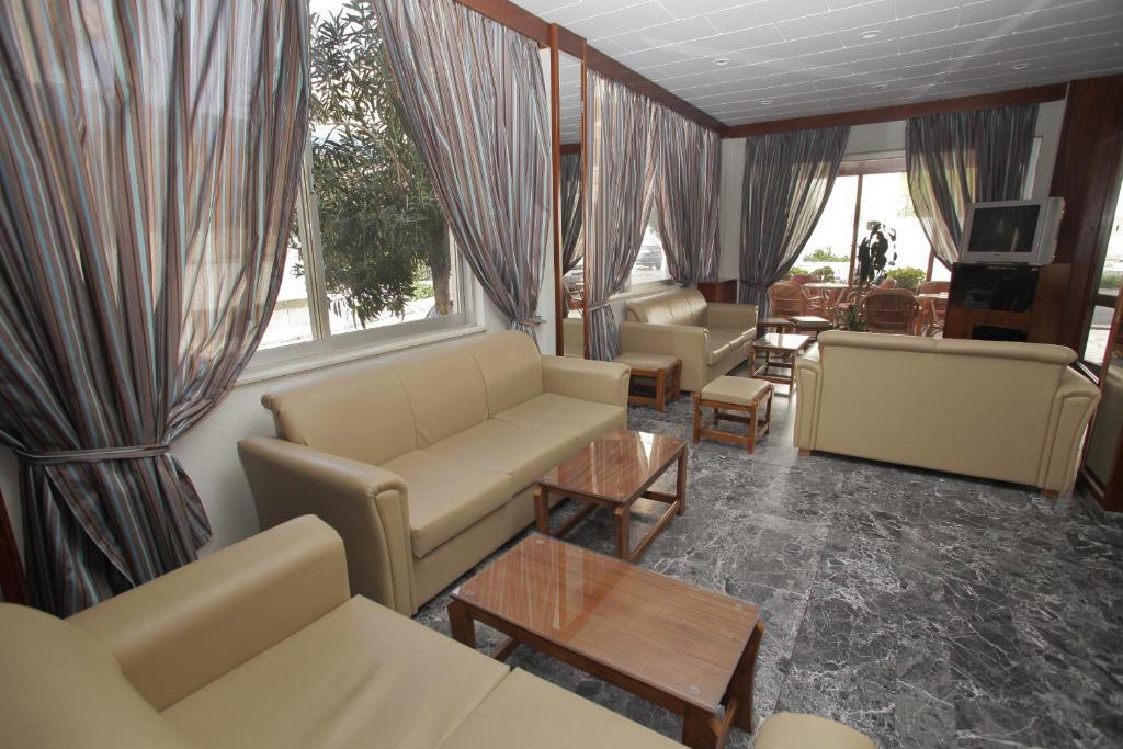 Evans Hotel Heraklion  Ngoại thất bức ảnh